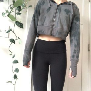 Alo Yoga Cropped Zip-Up
